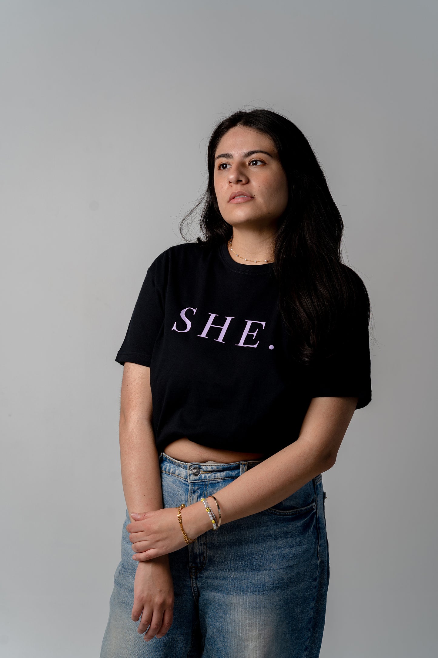 SHE. Morada
